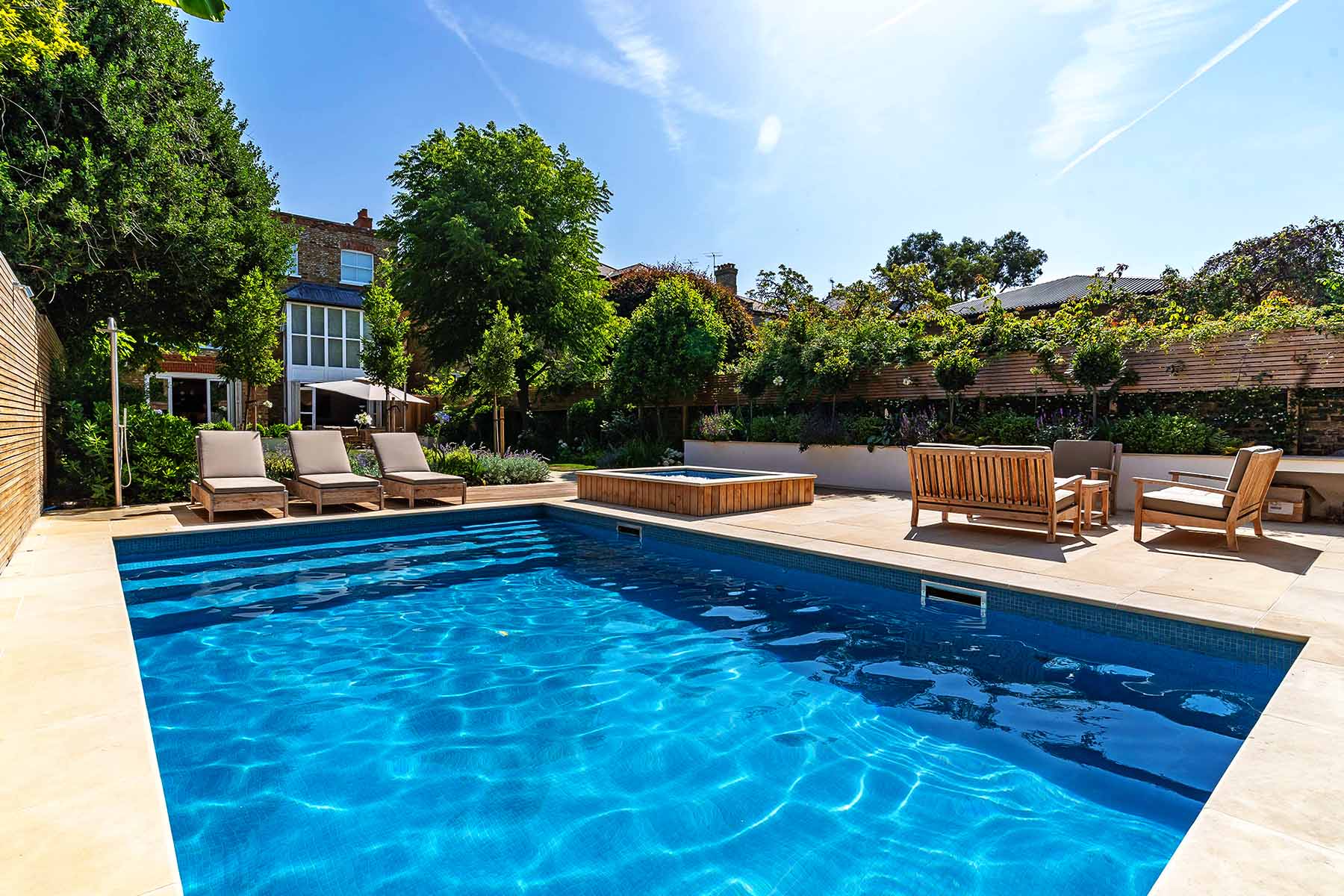 Private Residential Outdoor Pool | Aqua Platinum Projects